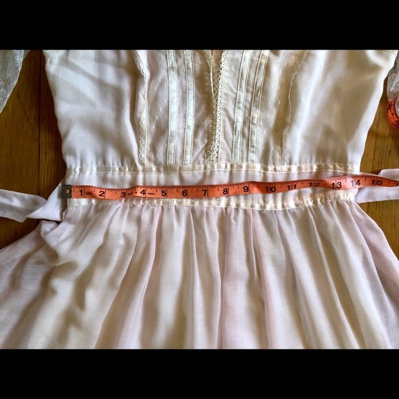 SOLD | 70s Vintage Gunne Sax Pink Prairie Dress - Picture 12 of 14
